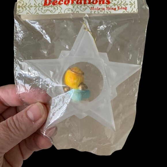 NIP Vintage Acrylic Lil Boy Angel Riding on Star Christmas Ornament Hong Kong - Picture 3 of 6